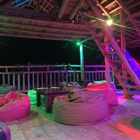 Tiki Bar Hostel Ella Buitenkant foto